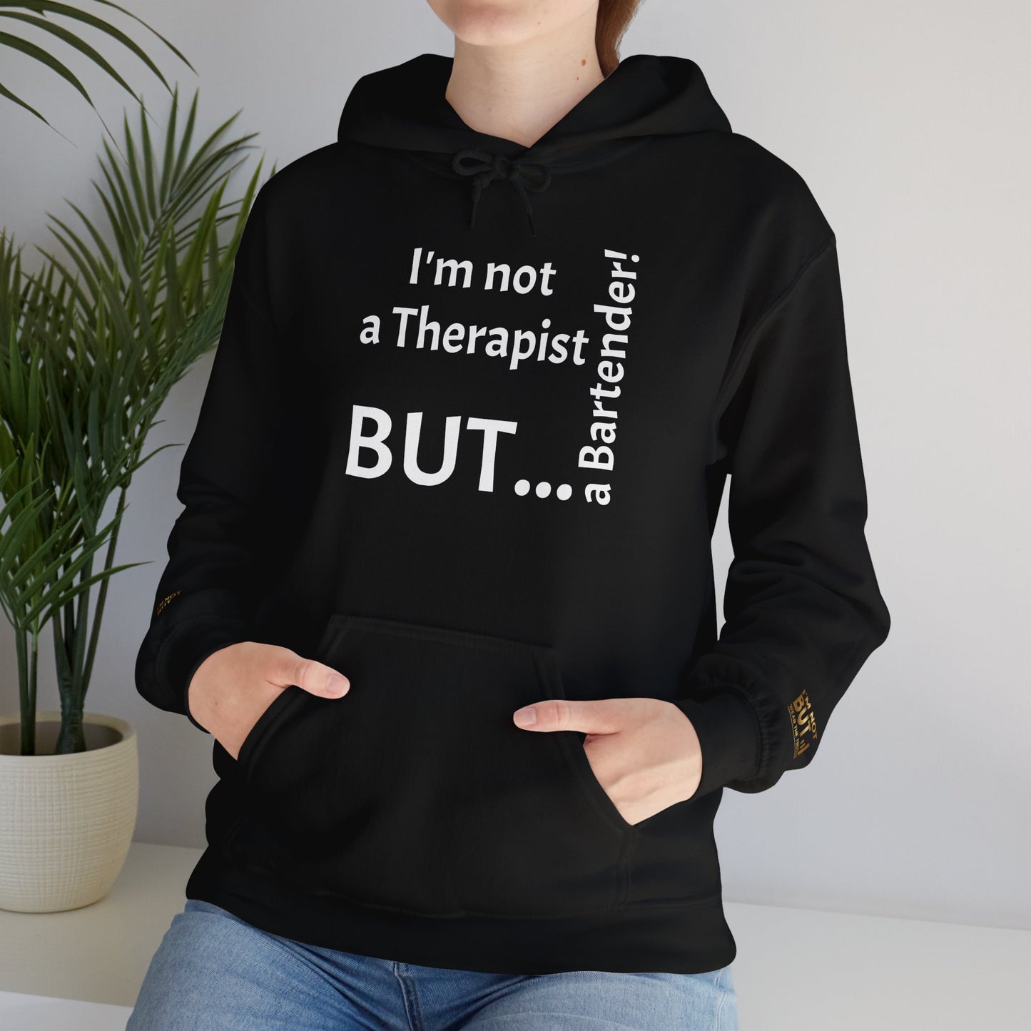 "I'm Not a Therapist, But a Bartender!" - Sweatshirt Unissexo Heavy Blend™ com Capuz