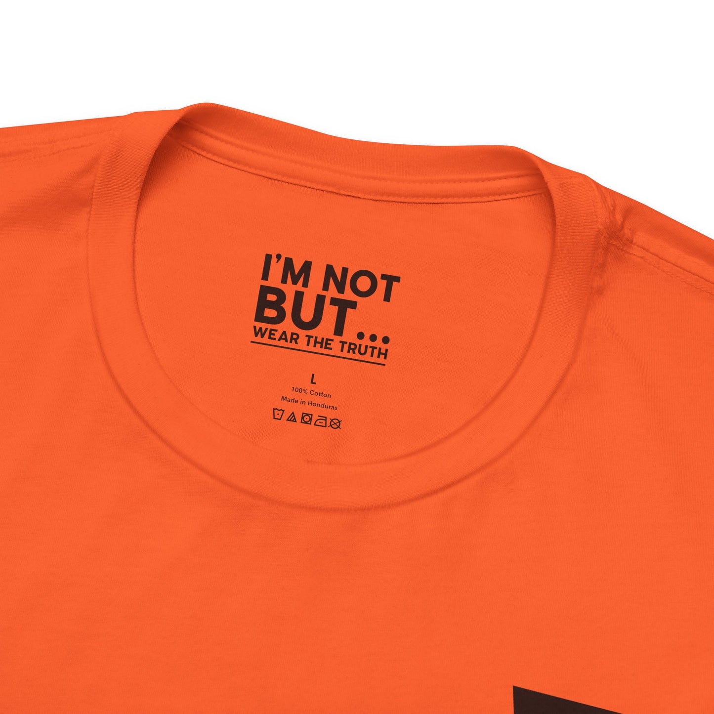 "I'm Not Single, But... Selective!" - T-shirt Unissexo Clássico