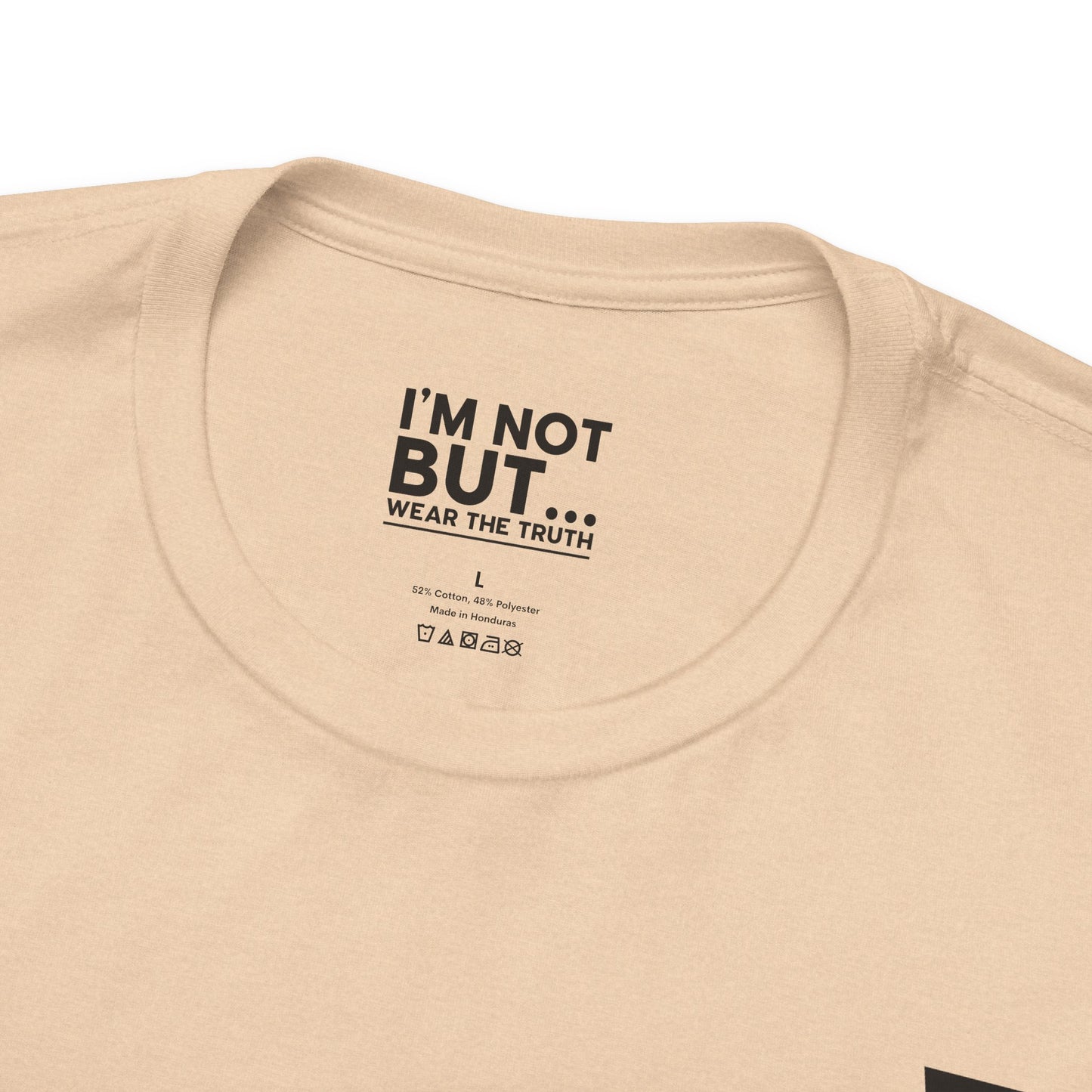 "I'm Not a Therapist, But a Bartender!" - T-shirt Unissexo Clássico