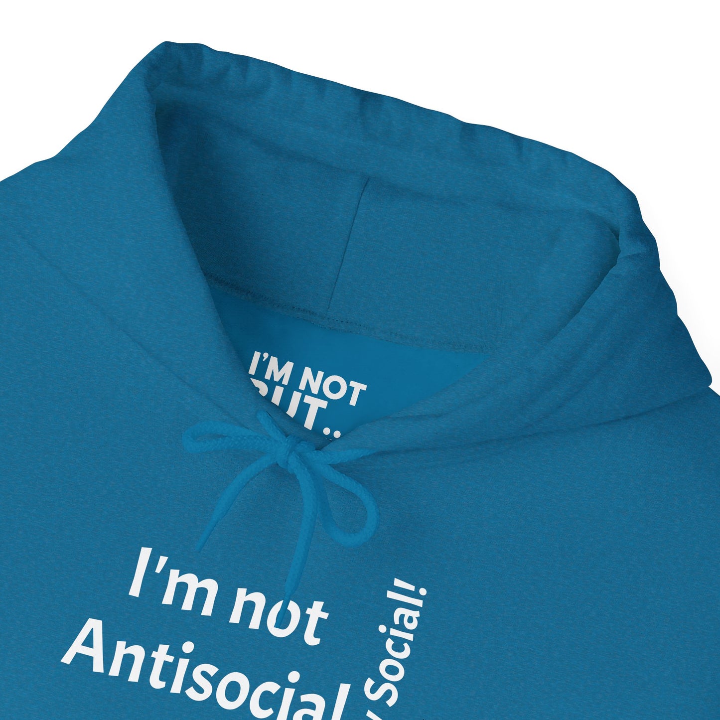 "I'm Not Antisocial, But... Selectively Social!" - Sweatshirt Unissexo Heavy Blend™ com Capuz