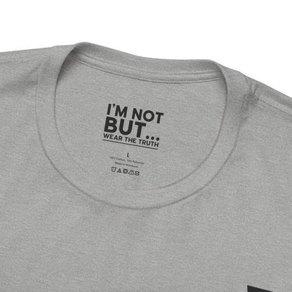 "I'm Not a Therapist, But a Bartender!" - T-shirt Unissexo Clássico