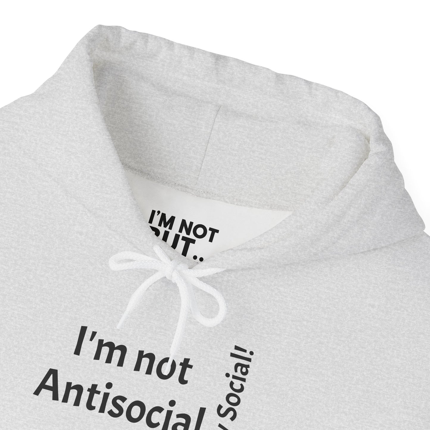 "I'm Not Antisocial, But... Selectively Social!" - Sweatshirt Unissexo Heavy Blend™ com Capuz